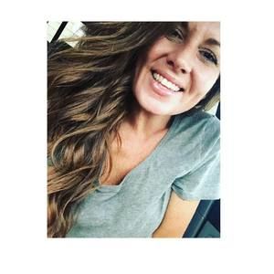 Meet your Posher, Ali